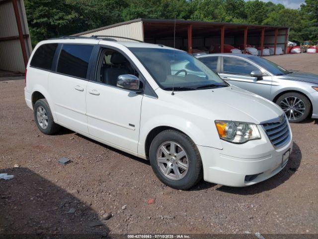  Salvage Chrysler Town & Country