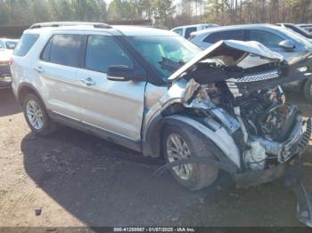  Salvage Ford Explorer