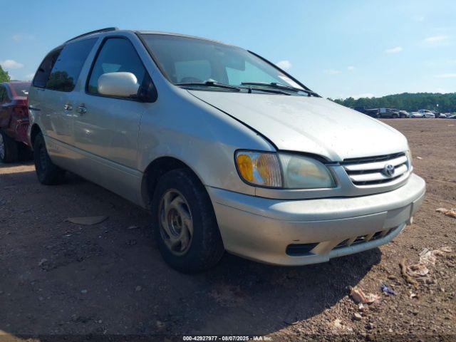  Salvage Toyota Sienna