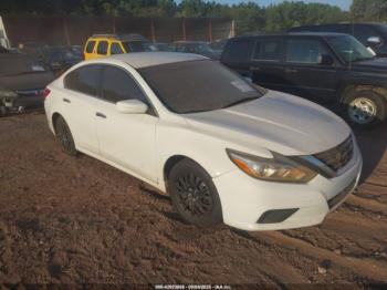  Salvage Nissan Altima