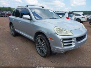  Salvage Porsche Cayenne