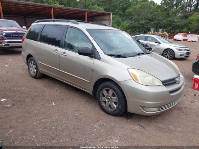  Salvage Toyota Sienna