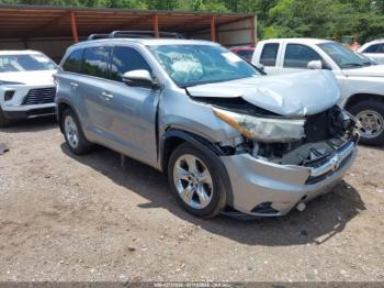  Salvage Toyota Highlander