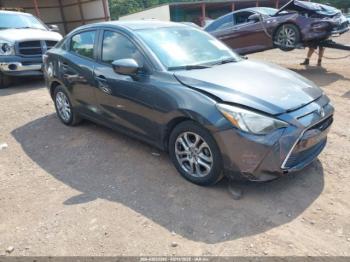  Salvage Toyota Yaris