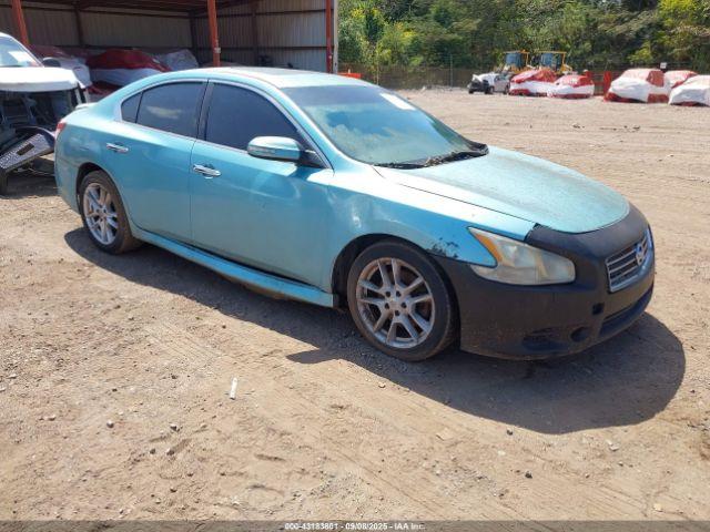 Salvage Nissan Maxima