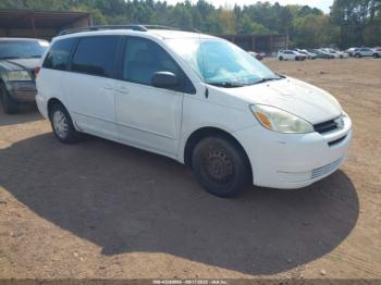  Salvage Toyota Sienna