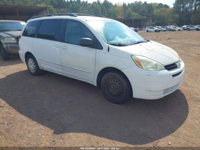  Salvage Toyota Sienna