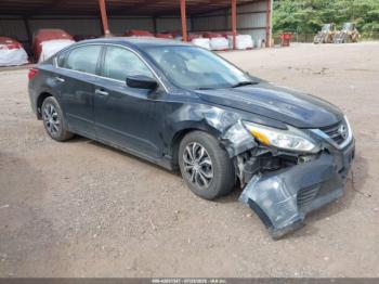  Salvage Nissan Altima