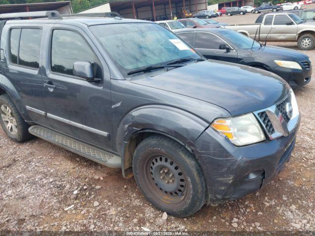  Salvage Nissan Pathfinder