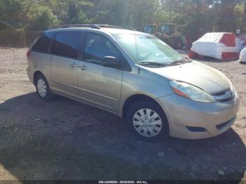  Salvage Toyota Sienna