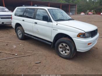 Salvage Mitsubishi Montero Sport