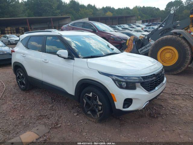  Salvage Kia Seltos