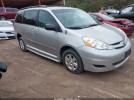 Toyota Sienna Le Image 1