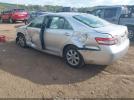Toyota Camry Le Image 5