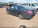 Toyota Camry Xle V6 Image 10