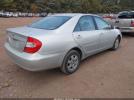 Toyota Camry Le Image 10