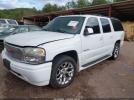 GMC Yukon Denali Image 6