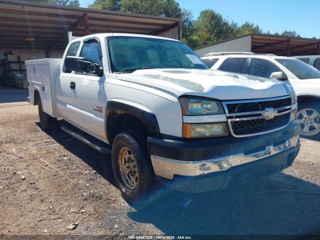  Salvage Chevrolet Silverado 2500