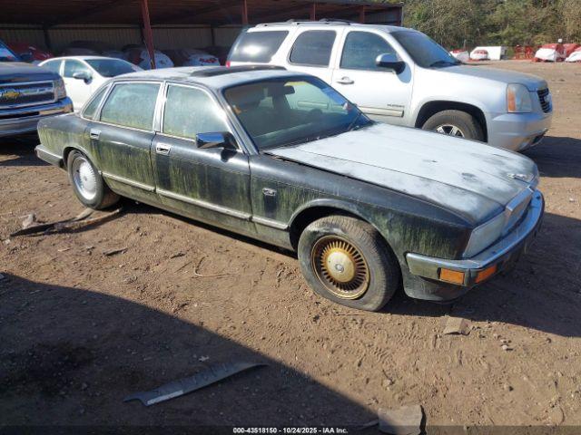  Salvage Jaguar Xj6