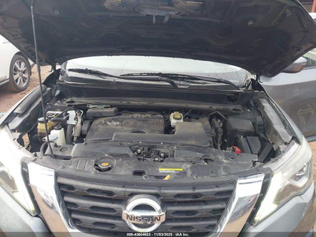 Nissan Pathfinder S Image 6