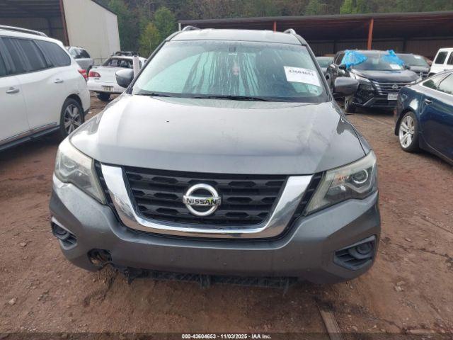 Nissan Pathfinder S Image 8