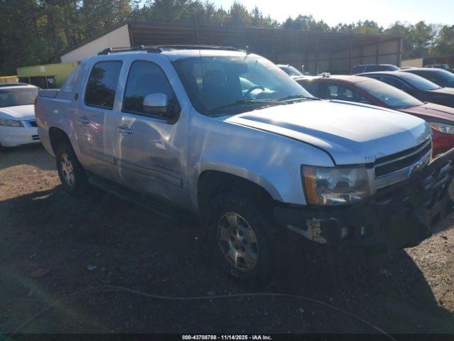  Salvage Chevrolet Avalanche