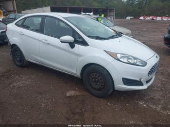  Salvage Ford Fiesta