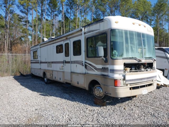 Ford F-550 Super Duty Stripped Chass Image 1