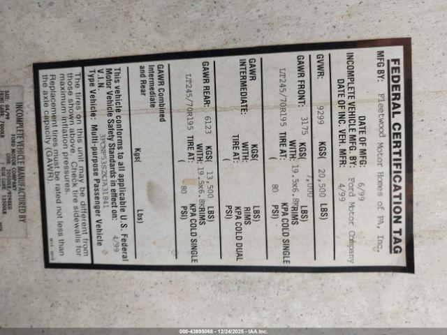 Ford F-550 Super Duty Stripped Chass Image 9