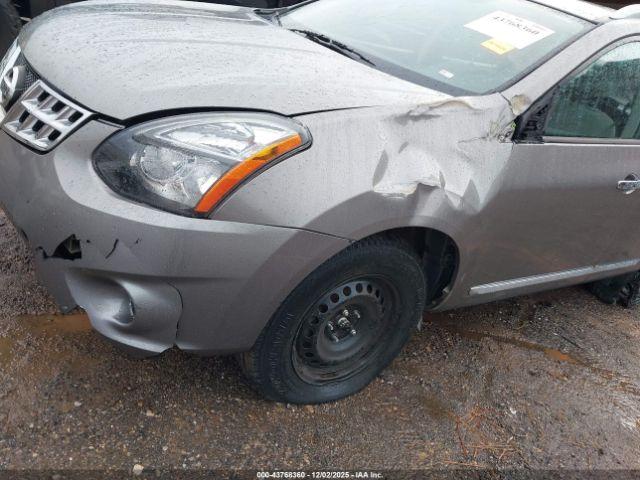 Nissan Rogue S Image 5