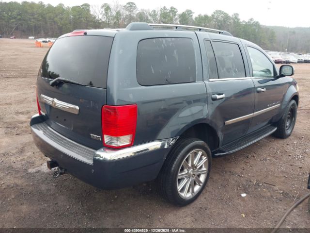 Chrysler Aspen Limited Image 7