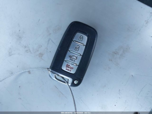 Hyundai SONATA Limited 2.0t Image 8