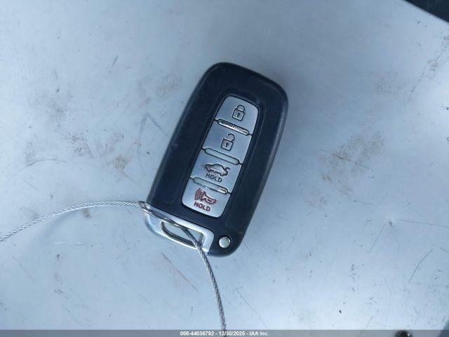 Hyundai SONATA Limited 2.0t Image 8