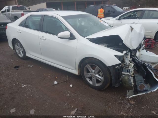 Toyota Camry Se Image 1