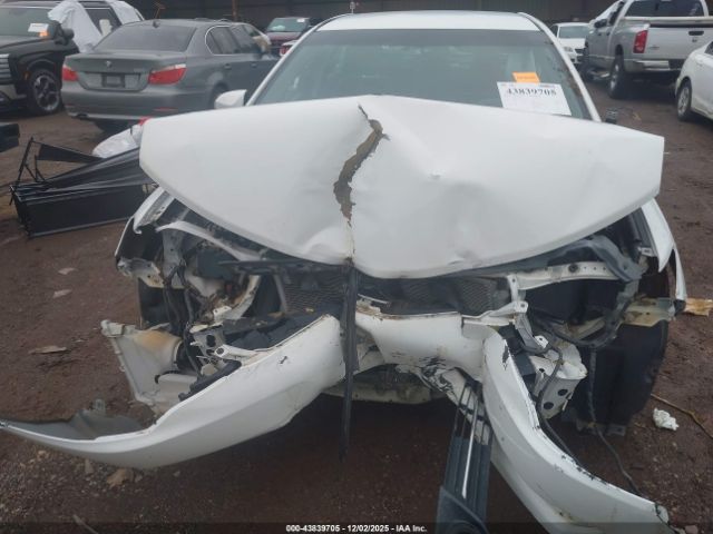 Toyota Camry Se Image 3