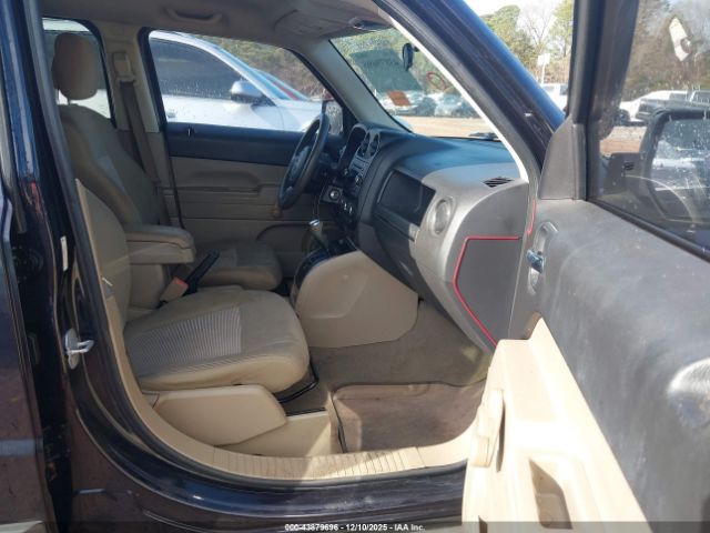 Jeep Patriot Sport Image 10