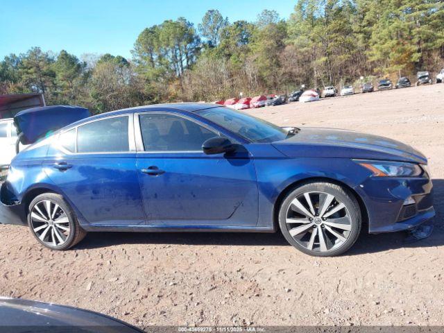 Nissan Altima Sr Fwd Image 10