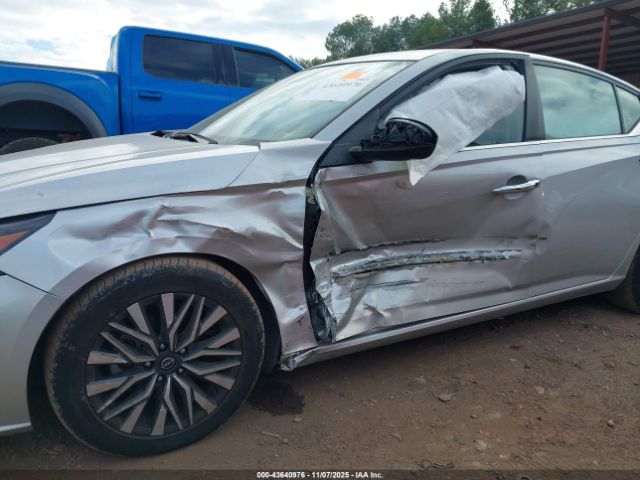 Nissan Altima Sv Fwd Image 4