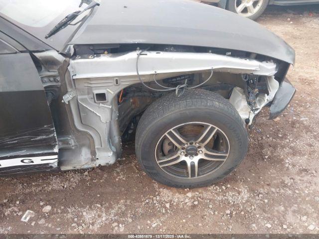 Ford Mustang Image 11