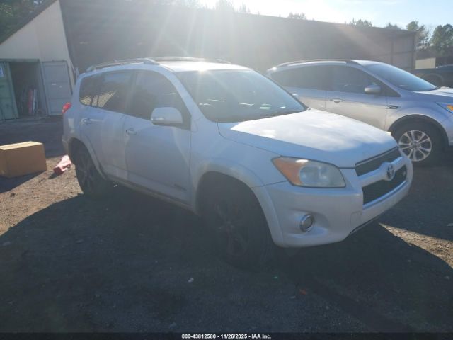 Toyota RAV4 Limited V6 Image 1