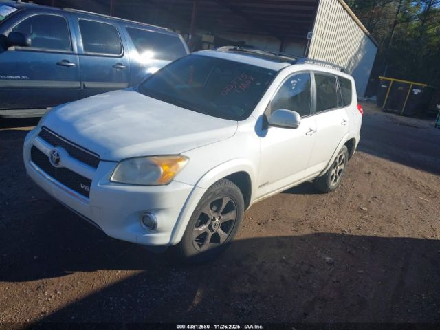 Toyota RAV4 Limited V6 Image 3