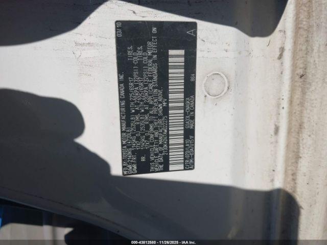 Toyota RAV4 Limited V6 Image 7