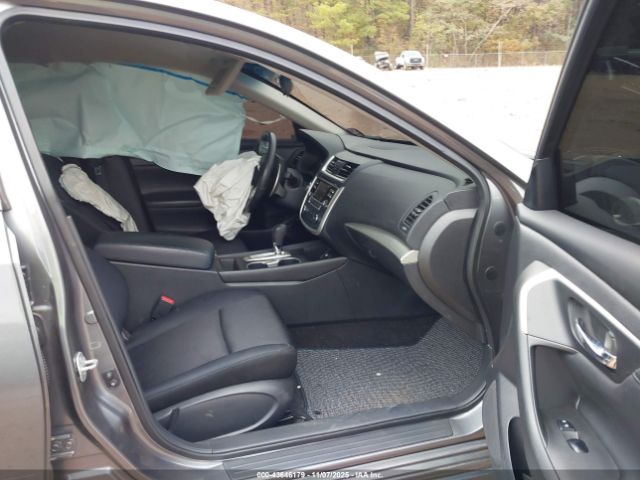 Nissan Altima 2.5 Sr Image 6