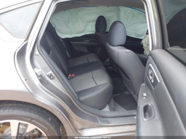 Nissan Altima 2.5 Sr Image 7