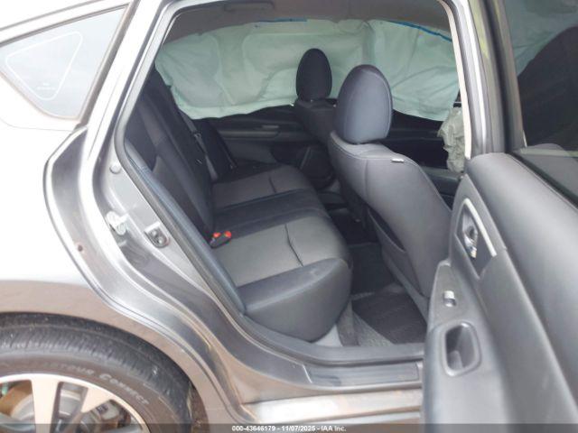 Nissan Altima 2.5 Sr Image 7