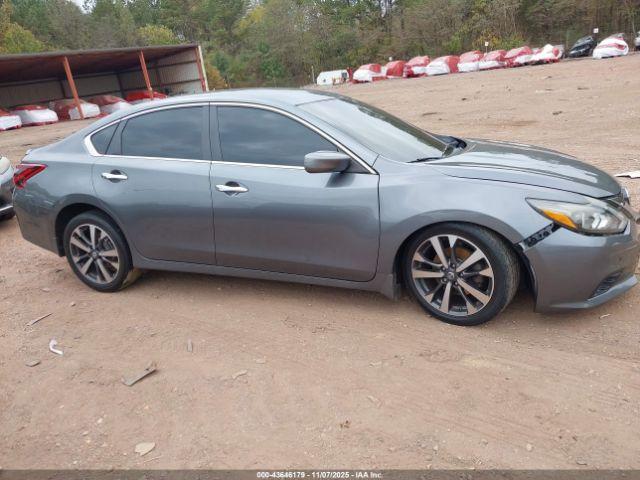 Nissan Altima 2.5 Sr Image 11