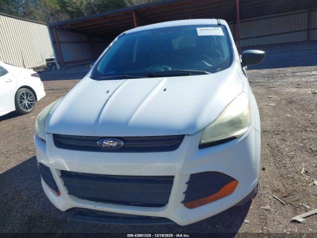 Ford Escape S Image 3