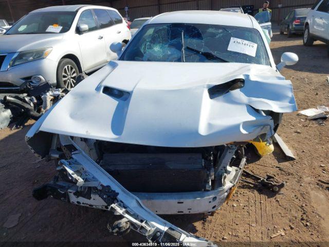 Dodge Challenger Sxt Image 14