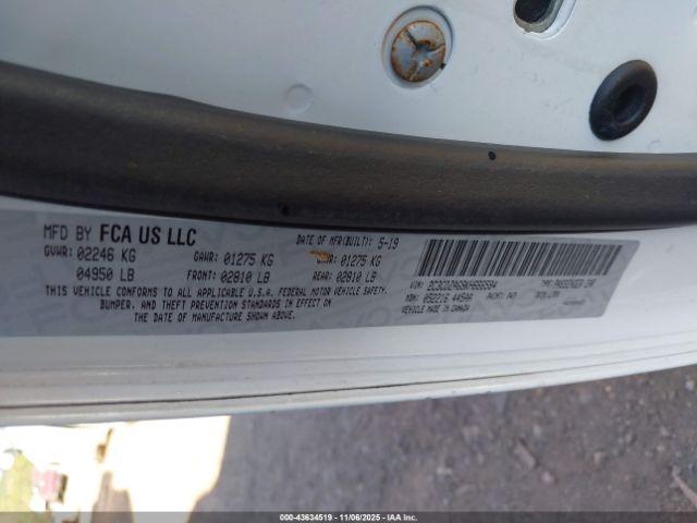 Dodge Challenger Sxt Image 8