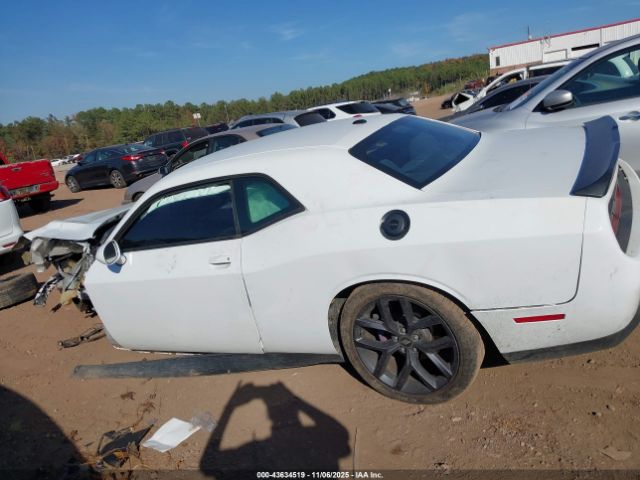 Dodge Challenger Sxt Image 11
